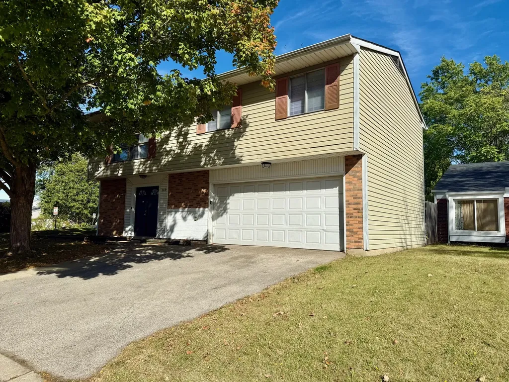 149 Highbury Drive Elgin IL 60120