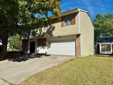149 Highbury Drive Elgin IL 60120