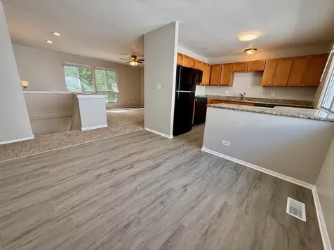 149 Highbury Drive Elgin IL 60120