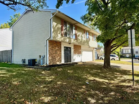 149 Highbury Drive Elgin IL 60120