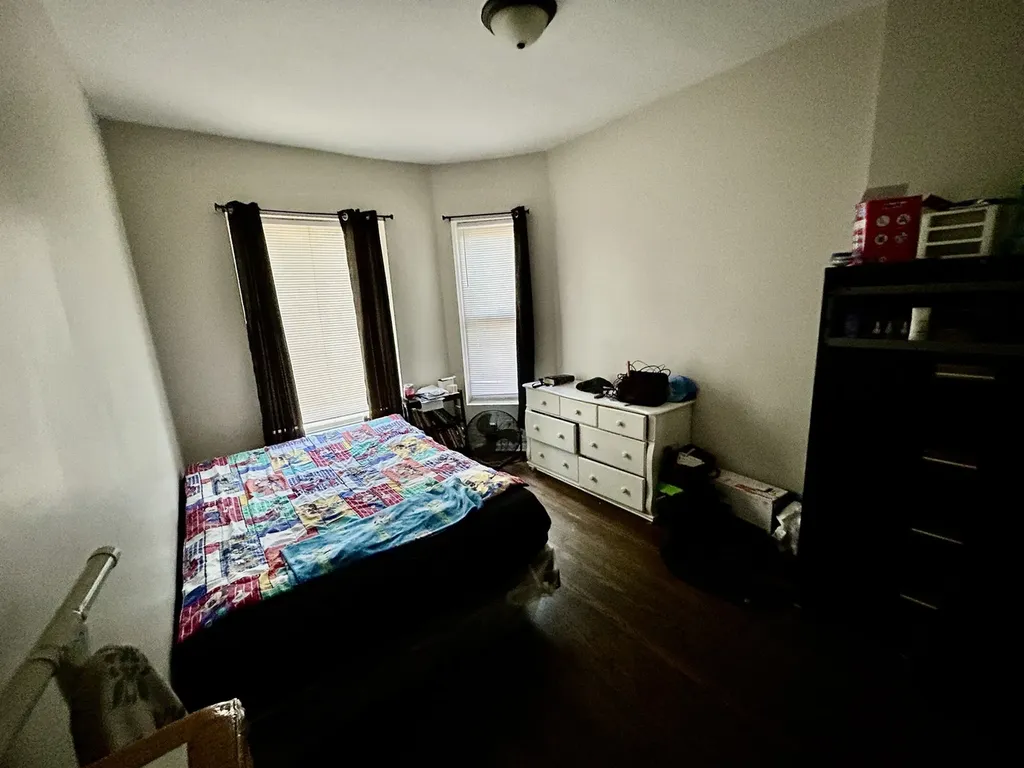 5714 South Prairie Avenue Chicago IL 60637