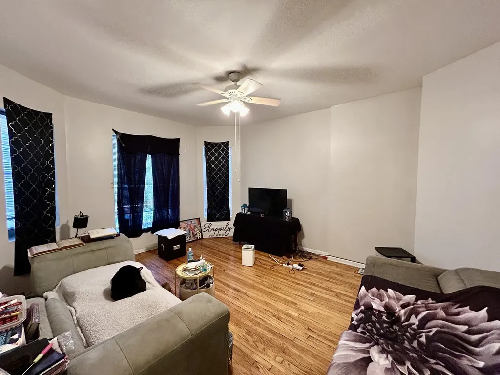 5714 South Prairie Avenue Chicago IL 60637