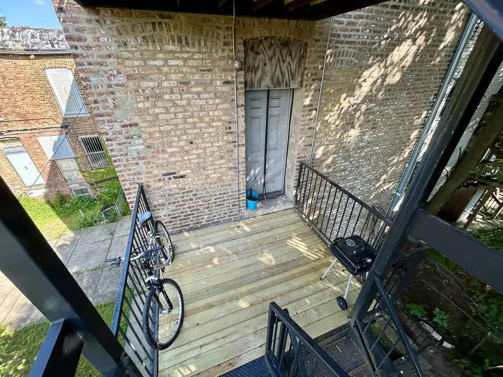 5714 South Prairie Avenue Chicago IL 60637