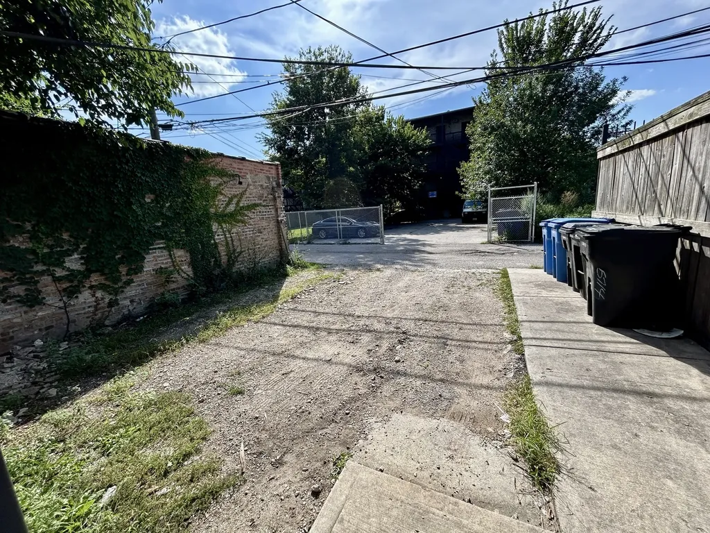 5714 South Prairie Avenue Chicago IL 60637