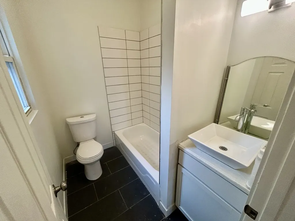 5714 South Prairie Avenue Chicago IL 60637