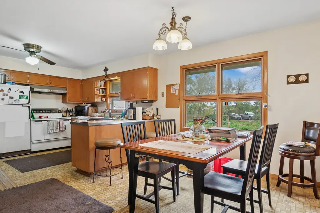 23520 North Old Mchenry Road Lake Zurich IL 60047