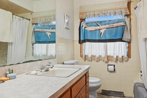 23520 North Old Mchenry Road Lake Zurich IL 60047