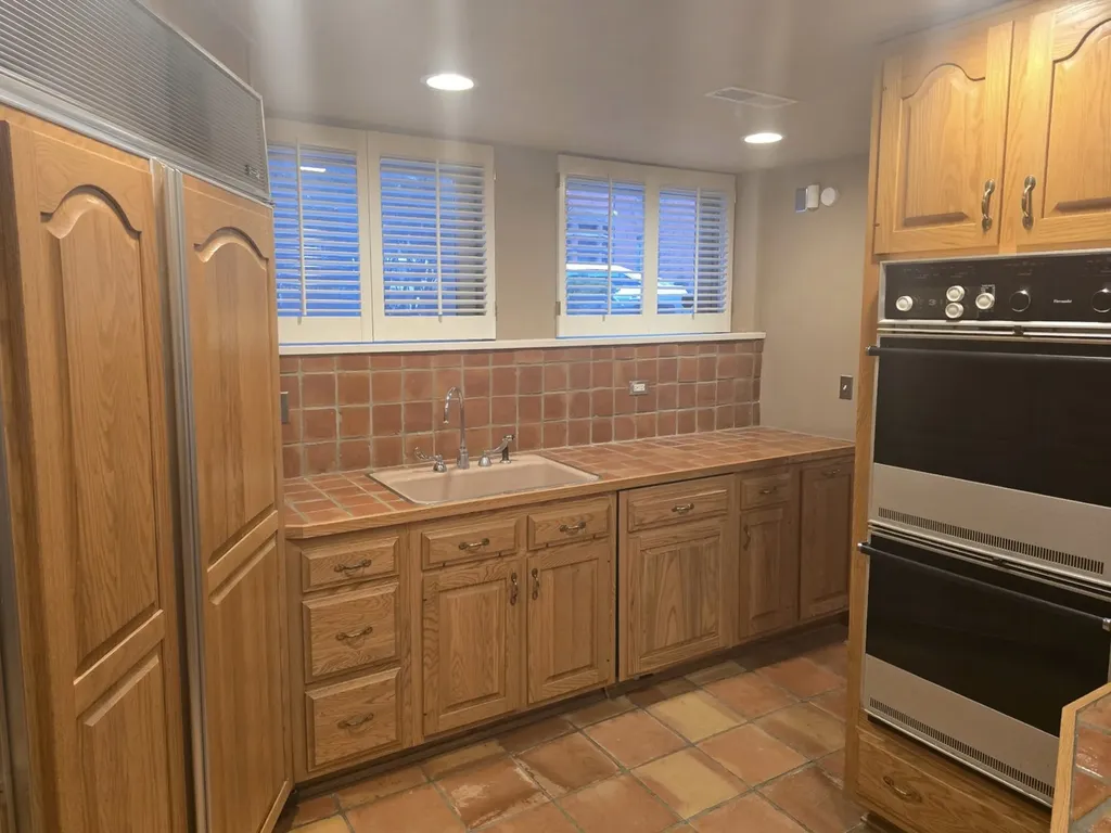29 East Scott Street Chicago IL 60610