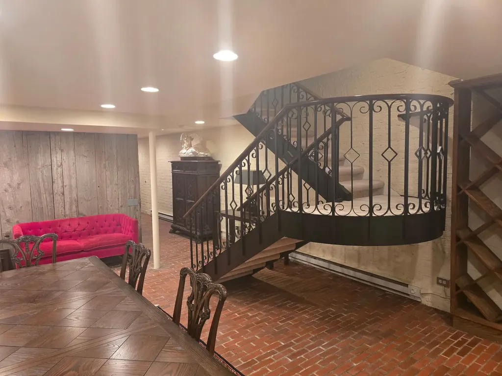 29 East Scott Street Chicago IL 60610