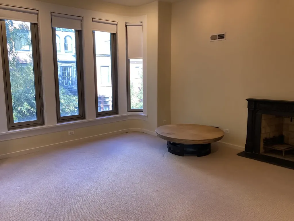 29 East Scott Street Chicago IL 60610