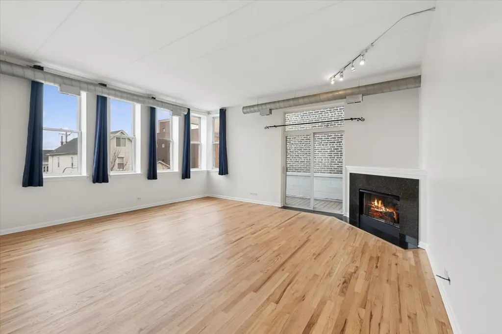 2356 North Elston Avenue Chicago IL 60614