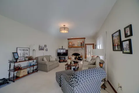23 Cedarwood Drive Watseka IL 60970