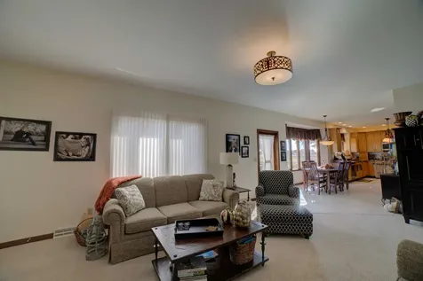 23 Cedarwood Drive Watseka IL 60970