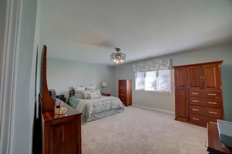23 Cedarwood Drive Watseka IL 60970