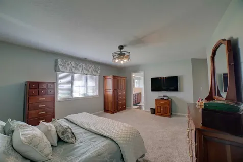 23 Cedarwood Drive Watseka IL 60970