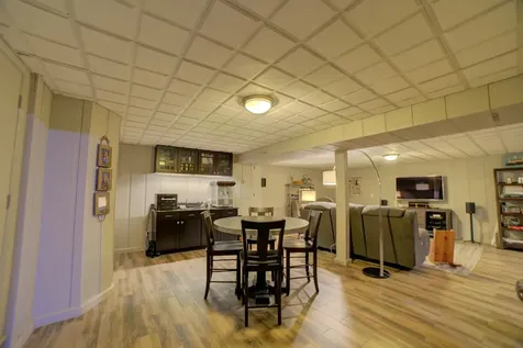 23 Cedarwood Drive Watseka IL 60970