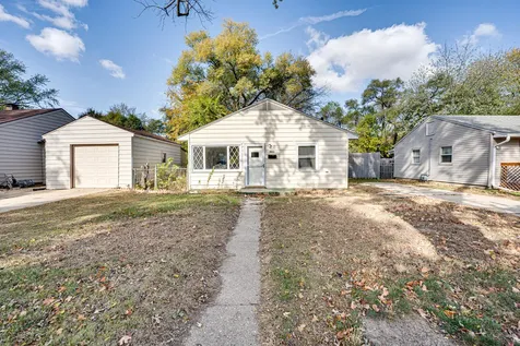 1823 Overdene Avenue Rockford IL 61103