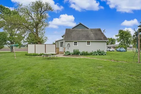 1980 County Road 900 N Sidney IL 61877