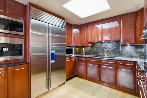 950 North Michigan Avenue Chicago IL 60611