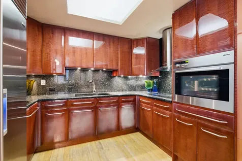 950 North Michigan Avenue Chicago IL 60611