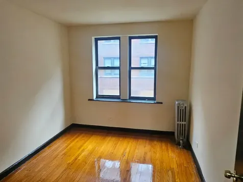 6820 South Perry Avenue Chicago IL 60621