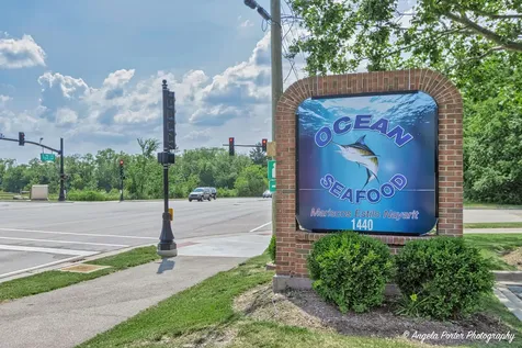 1440 East Grand Avenue Lindenhurst IL 60046