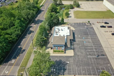 1440 East Grand Avenue Lindenhurst IL 60046
