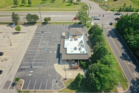1440 East Grand Avenue Lindenhurst IL 60046