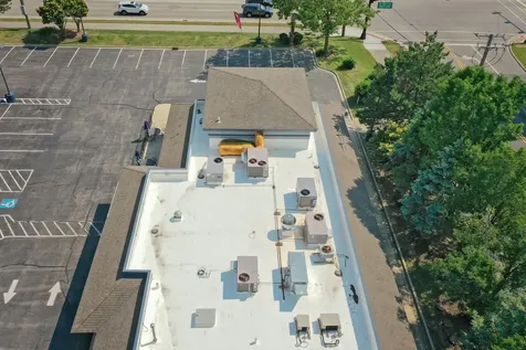 1440 East Grand Avenue Lindenhurst IL 60046