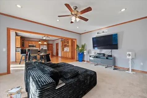 1084 Redwood Drive Yorkville IL 60560