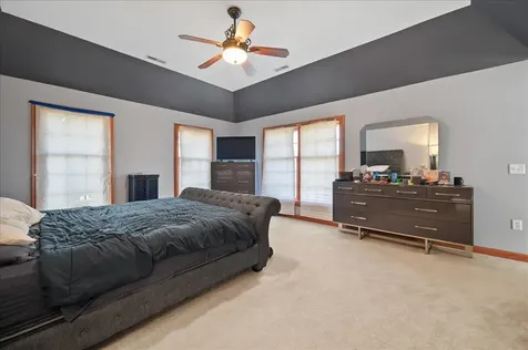 1084 Redwood Drive Yorkville IL 60560