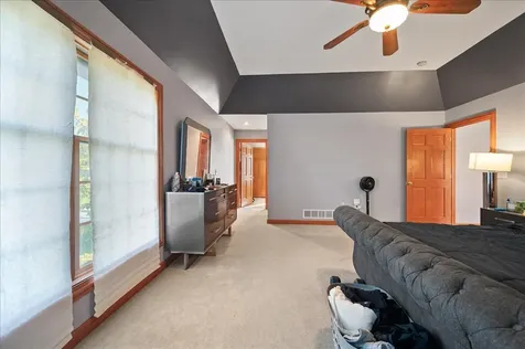 1084 Redwood Drive Yorkville IL 60560