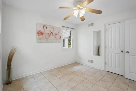 837 East Rockland Road Libertyville IL 60048