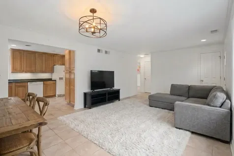 837 East Rockland Road Libertyville IL 60048