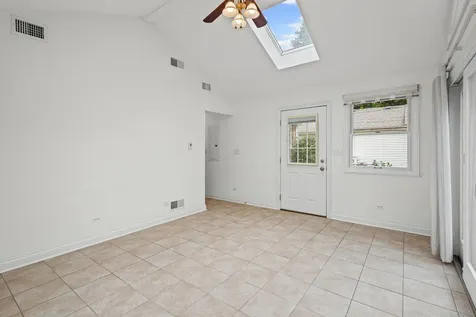 837 East Rockland Road Libertyville IL 60048