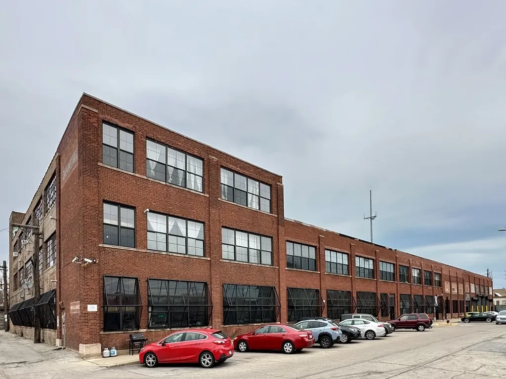 3124 West Carroll Street Chicago IL 60612