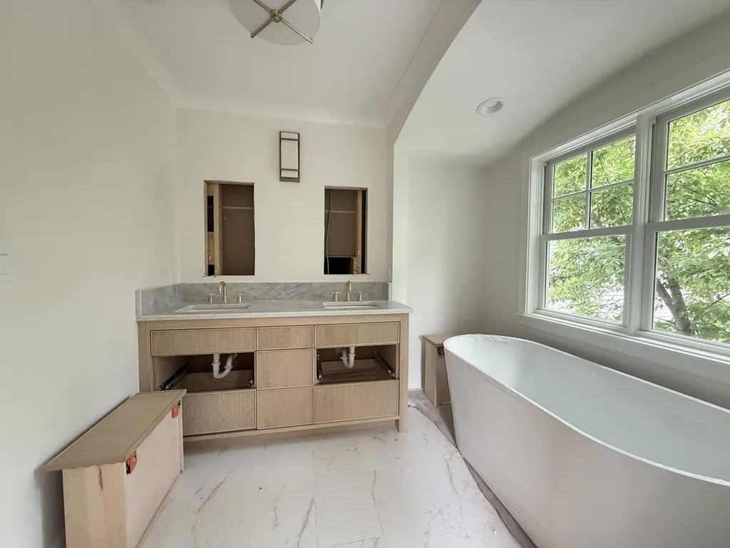 1933 Washington Avenue Wilmette IL 60091