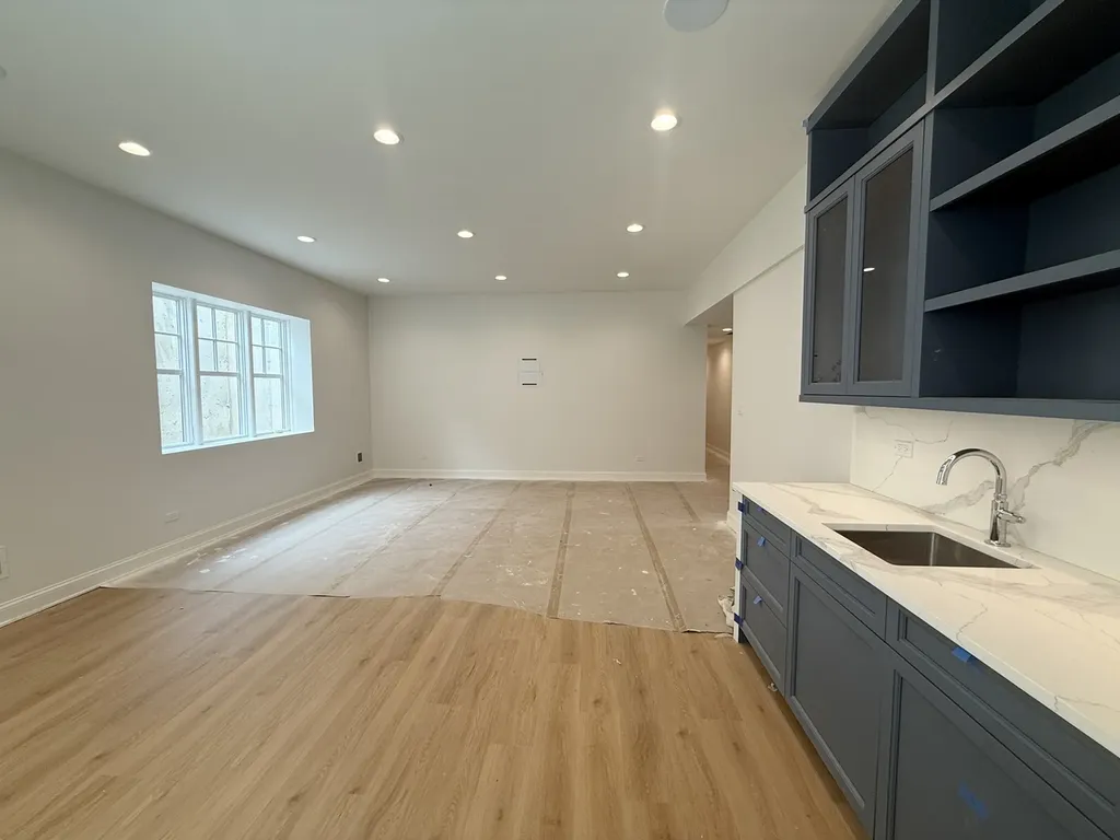 1933 Washington Avenue Wilmette IL 60091