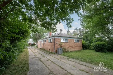 15422 Lincoln Avenue Harvey IL 60426