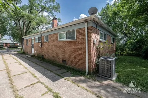 15422 Lincoln Avenue Harvey IL 60426