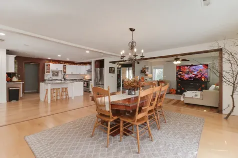 1409 Butchers Lane Bloomington IL 61701