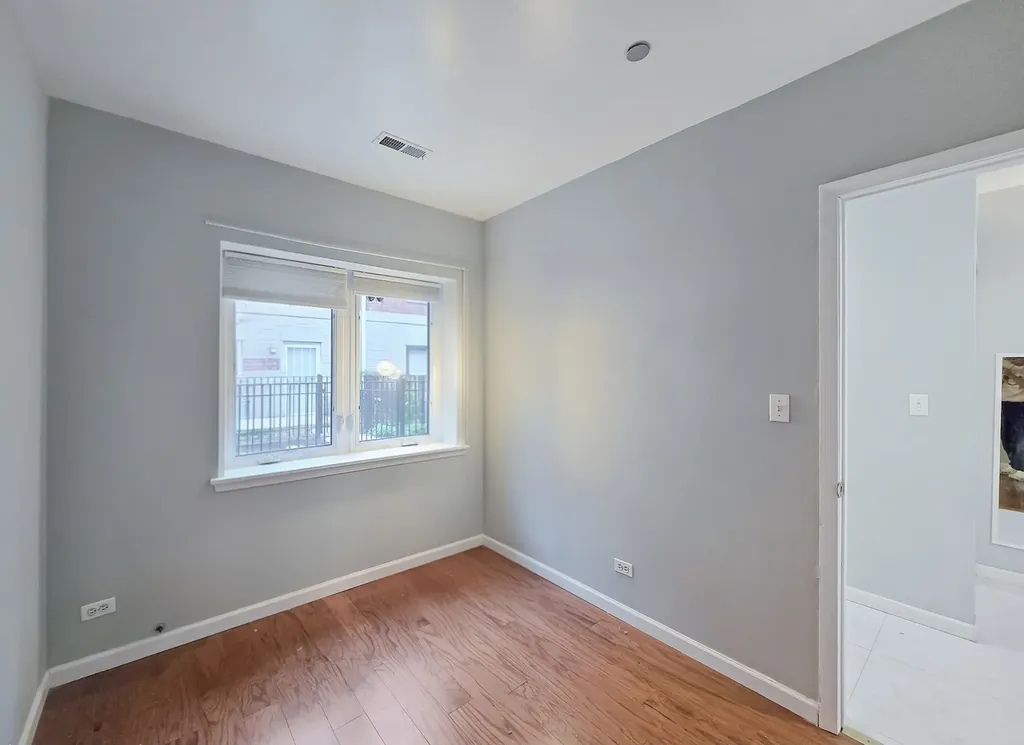 2415 West 32nd Place Chicago IL 60608