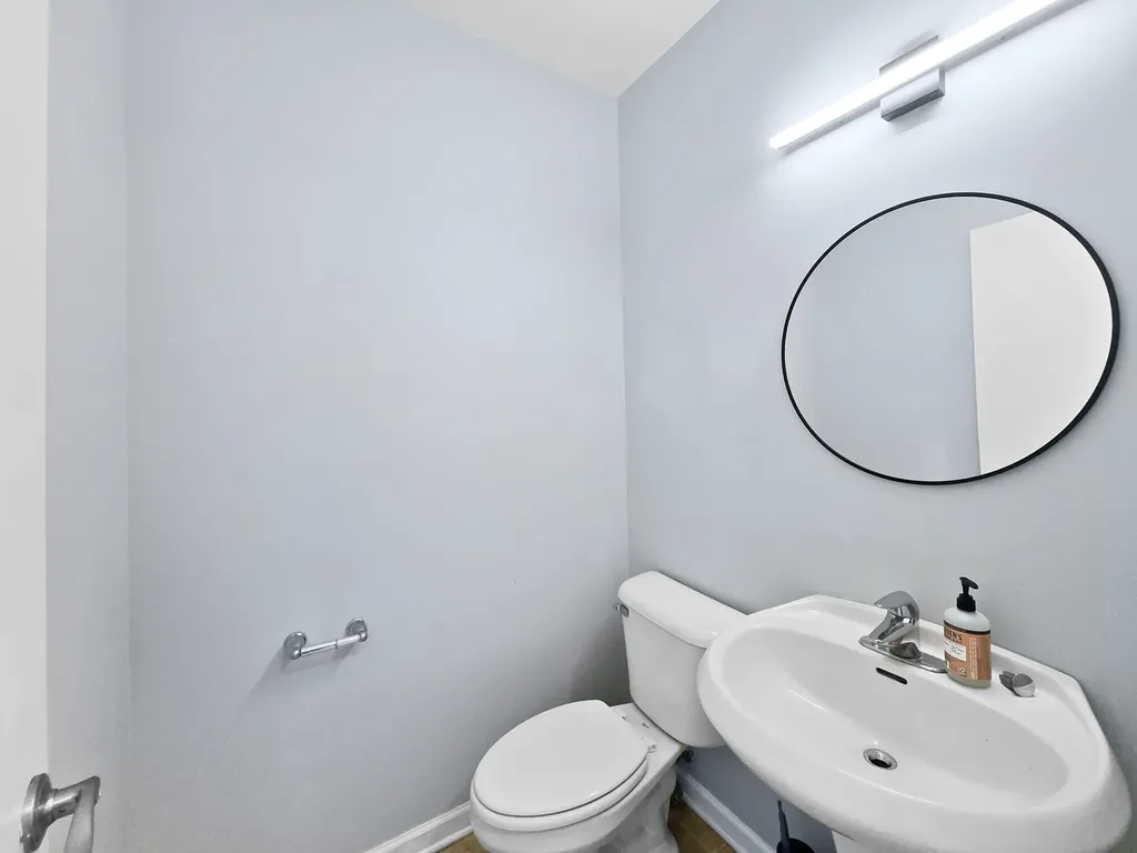 2415 West 32nd Place Chicago IL 60608