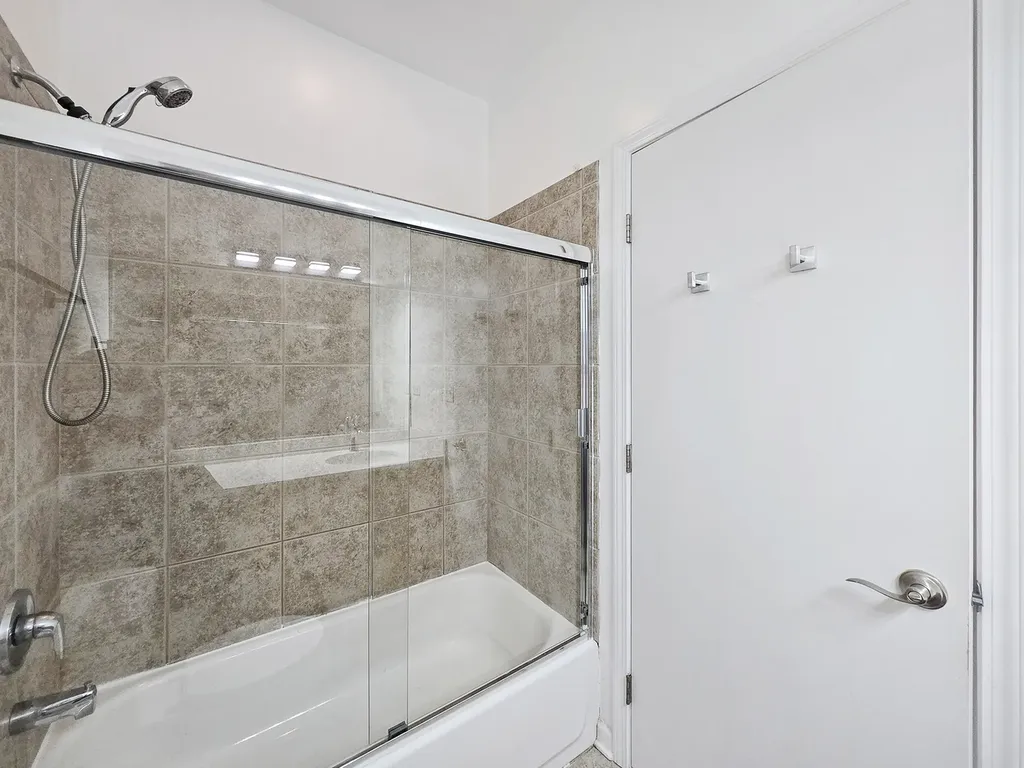 2415 West 32nd Place Chicago IL 60608