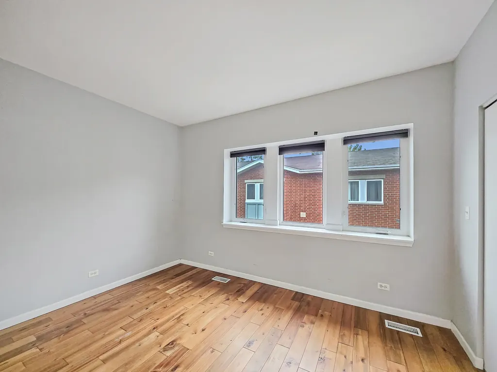 2415 West 32nd Place Chicago IL 60608