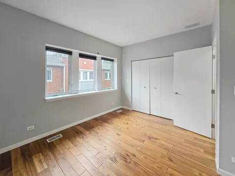 2415 West 32nd Place Chicago IL 60608