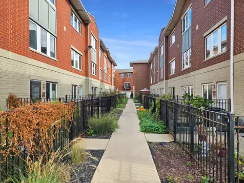 2415 West 32nd Place Chicago IL 60608