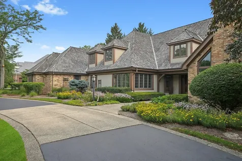 18 S Wynstone Drive North Barrington IL 60010