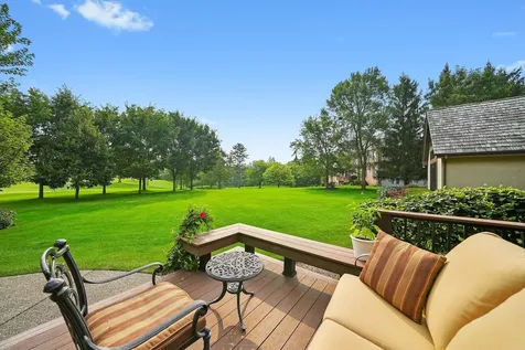 18 S Wynstone Drive North Barrington IL 60010