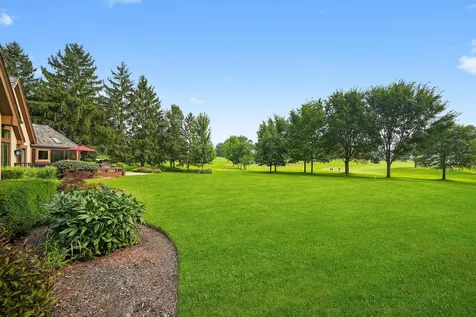 18 S Wynstone Drive North Barrington IL 60010